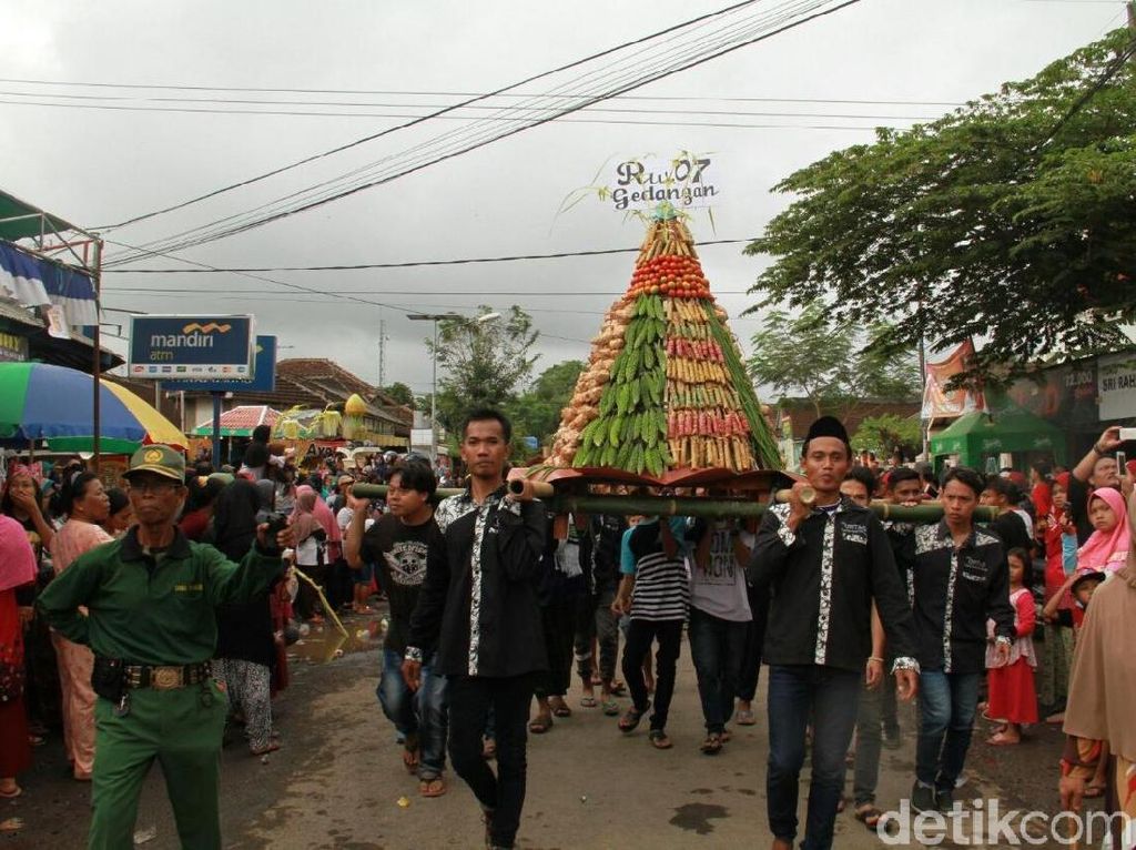 Sewu Kupat, Cara Unik Banyuwangi Sambut Pemudik Sewu Kupat, Cara Unik Banyuwangi Sambut Pemudik