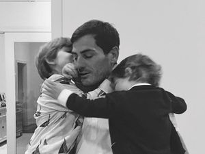 Hangatnya Kebersamaan Keluarga Kiper Timnas Spanyol Iker Casillas