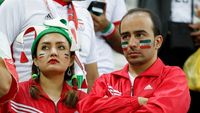 Momen Sedih Suporter Saat Iran Dikalahkan Spanyol