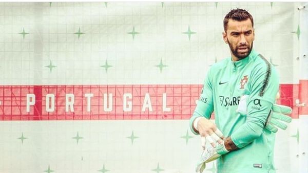 Punya Istri Terapis Seks, Ini Sisi Lain Kiper Ganteng Portugal Rui Patricio