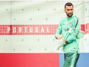 Punya Istri Terapis Seks, Ini Sisi Lain Kiper Ganteng Portugal Rui Patricio Punya Istri Terapis Seks, Ini Sisi Lain Kiper Ganteng Portugal Rui Patricio