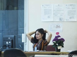 Ingat! Jam Kerja PNS di Rumah Tetap 8 Jam