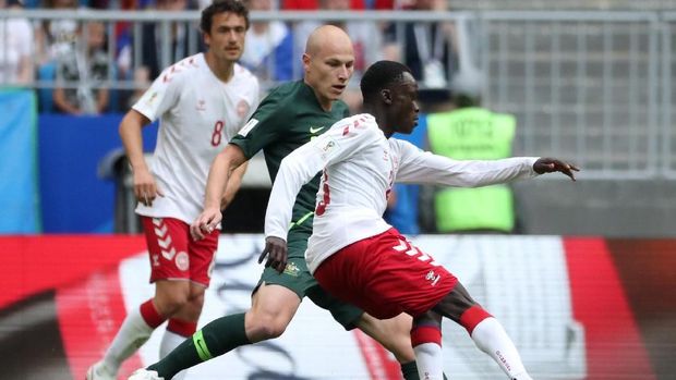 Tendangan Sisto gagal membuahkan hasil bagi Denmark.