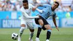 Foto: Suarez Bawa Uruguay ke Babak 16 Besar Piala Dunia 2018