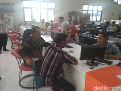Kantor Dispenduk Kembali Buka, Pengurusan Surat Kependudukan Sepi