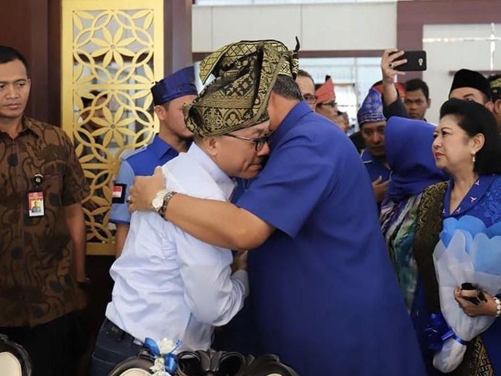 Ada Amien Rais di Pertemuan SBY-Zulkifli di Pekanbaru Ada Amien Rais di Pertemuan SBY-Zulkifli di Pekanbaru