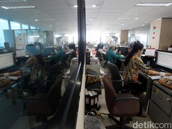 Pemerintah Wajibkan PNS di Wilayah PSBB Kerja dari Rumah