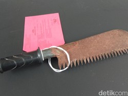 Beler Izin Tahlilan Sebelum Bantai Pemuda Karawang Pakai Gergaji