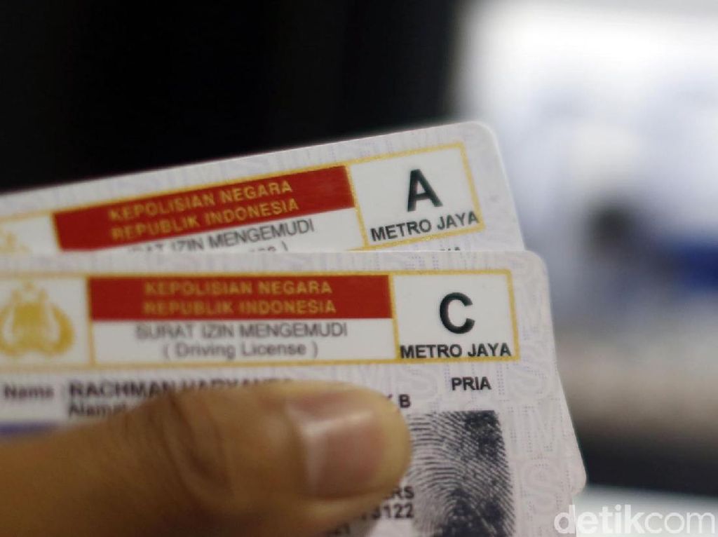 Orang Indonesia Banyak Punya SIM Tapi Nggak Tahu Aturan