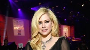 Avril Lavigne yang Kini Makin Cantik