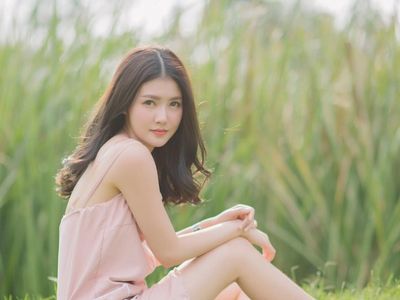 Suster Cantik Asal Thailand yang Suka Traveling