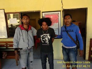 Polisi Pastikan Andi Pemerkosa WN Prancis-Italia di Labuan Bajo Polisi Pastikan Andi Pemerkosa WN Prancis-Italia di Labuan Bajo