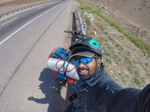 Gokil! Pria Ini Gowes dari India ke Rusia demi Bertemu Messi Gokil! Pria Ini Gowes dari India ke Rusia demi Bertemu Messi