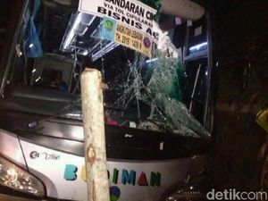 4 Tewas Disuruduk Bus, Sopir Maut di Ciamis Jadi Tersangka 4 Tewas Disuruduk Bus, Sopir Maut di Ciamis Jadi Tersangka