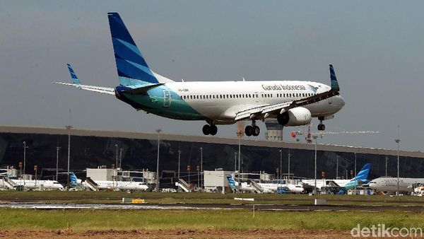 Ramainya Jalur Pesawat di Bandara Soetta Terminal 3