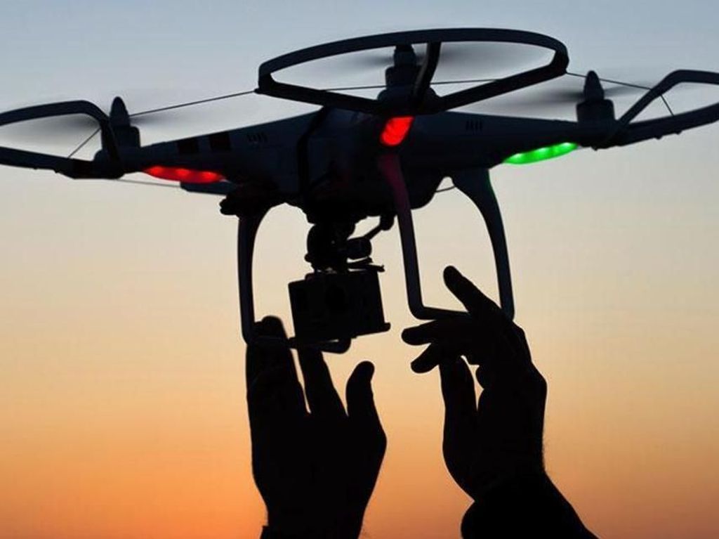 Drone Melintas, Lepas Landas di Bandara Heathrow Dihentikan Drone Melintas, Lepas Landas di Bandara Heathrow Dihentikan