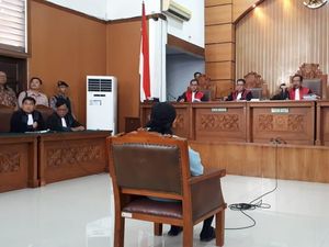 Foto: Detik-detik Jelang Sidang Vonis Aman Abdurrahman