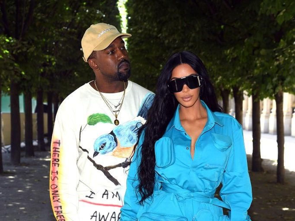 Kanye West Usir Wartawan di NYFW Kanye West Usir Wartawan di NYFW