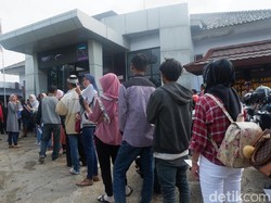 Antrean Membludak, Ribuan Warga Banjarnegara Belum Rekam e-KTP