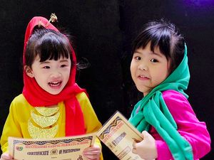 Cute-nya Anak-anak Ini Saat Pakai Baju Adat Betawi