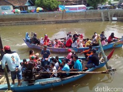 Hari Raya Ketupat, Warga Kudus Gelar Tradisi Lomban Praon