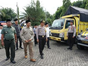 Sambil Kirim Logistik Pemilu, Polisi Deklarasi Pilkada Damai