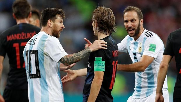 Kroasia tampil memesona dengan mengalahkan Argentina 3-0.