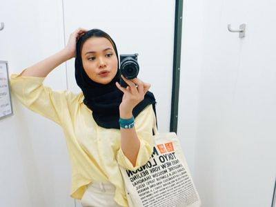 Foto: Gaya Hijab Jipon Youtuber Cantik yang Kontroversial di Medsos