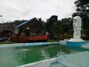 Ada Replika Patung Merlion Singapura di Bukittinggi