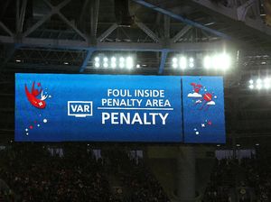 Mulai Serie A Musim Ini, VAR Bakal Tayang di Layar Besar Stadion