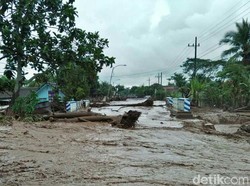 Satu Orang Dikabarkan Hilang Diterjang Banjir Bandang Banyuwangi