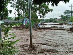 Banjir Bandang Dahsyat Terjang Banyuwangi