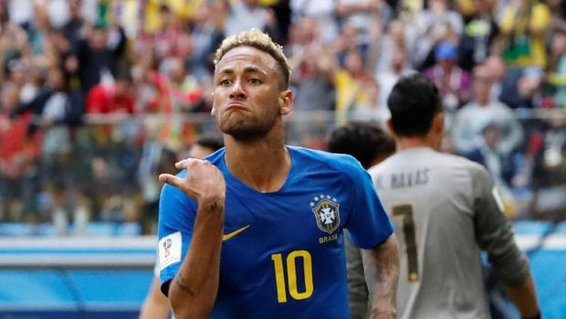 Neymar merayakan gol ke gawang Kosta Rika.
