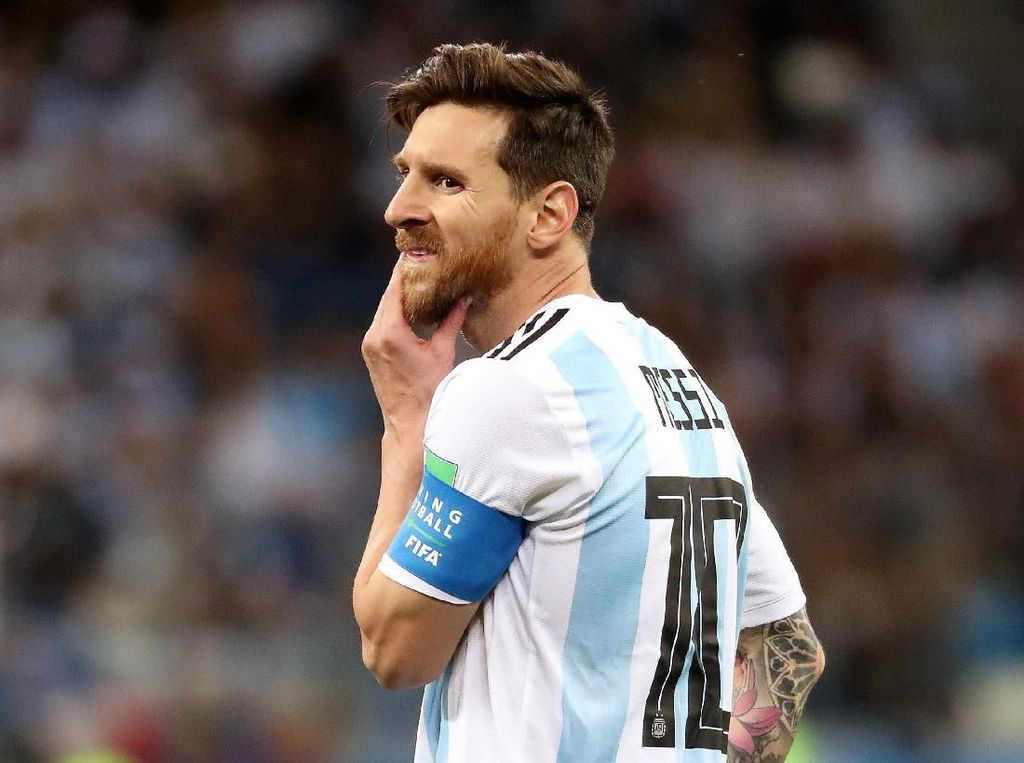 Tak Semestinya Messi Dihujani Kritik Tak Semestinya Messi Dihujani Kritik