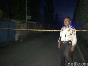 Terduga Teroris di Flyover Pamanukan Bawa Ransel Berisi Bom Terduga Teroris di Flyover Pamanukan Bawa Ransel Berisi Bom