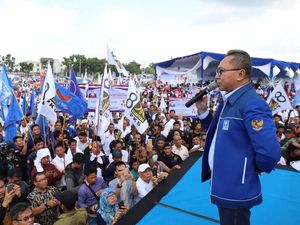 Ketum PAN Terjun Langsung Menangkan Cagub Riau Syamsuar