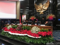 Beri Sambutan di Paripurna HUT DKI, Anies Kutip Nagarakretagama