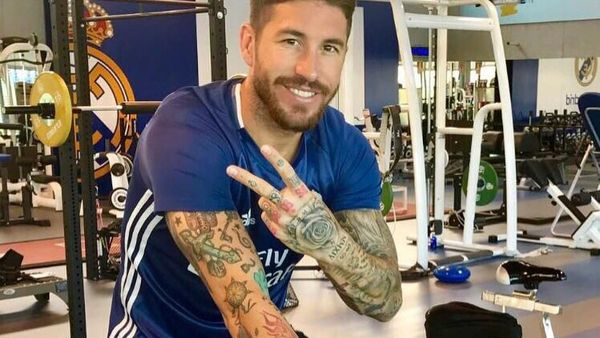 Potret Sergio Ramos Pamerkan Tubuh Kekarnya Saat Nge-gym, Cool Banget!