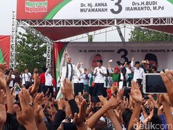 Menpora Ramaikan Kampanye Akbar Paslon 3 Pilbup Bojonegoro