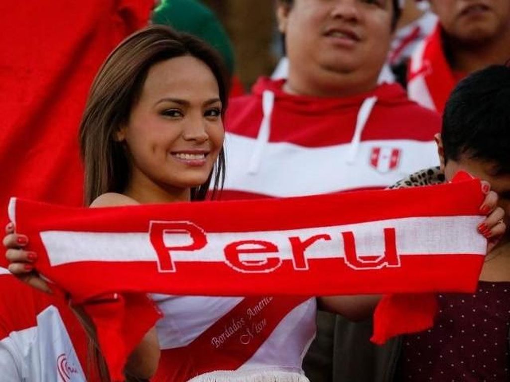 Perayaan Buka Baju Si Seksi Nissu Cauti Masih Tunggu Gol Peru