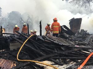 Kebakaran di Kembangan, Jl Swadarma Ditutup untuk Pemadaman