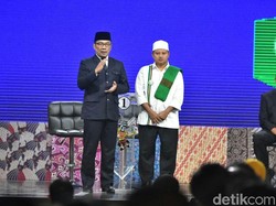 Ajak Nyoblos, Ridwan Kamil Bawa Lucinta Luna dan Ayu Tingting