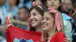 Bahagianya Suporter Cantik Ini Rayakan Kemenangan Kroasia