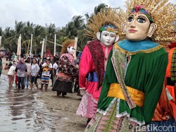 Pemprov DKI Gelar Pawai Kendaraan Hias Rayakan Ultah ke-491