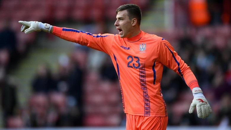Madrid Rekrut Kiper Muda Ukraina Madrid Rekrut Kiper Muda Ukraina