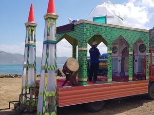 Beginilah Musala Berjalan di Lombok