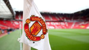 Ajax Jual Mahal ke MU, Hargai 3 Pemain Ini Rp 2,8 Triliun