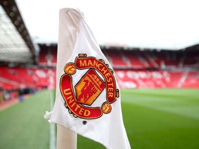 4 Gelandang Bidikan MU jika Tak Dapat Manuel Ugarte