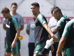 Ronaldo cs berlatih di Kratovo, Moskow menjelang pertandingan terakhir Portugal di fase grup Piala Dunia 2018. (Foto: Axel Schmidt/Reuters)