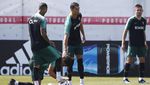 Cristiano Ronaldo Serius Latihan, tapi Juga Sempat Iseng